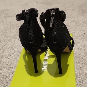 Gianni Bini Black Sparkle 4inch Heels